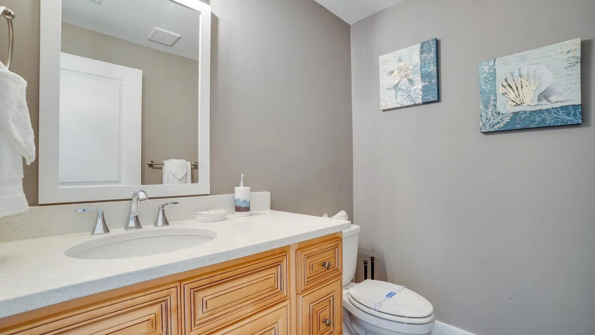 Seabreeze -Walk To Beach! Pet Friendly! Panama Stadt 0*,  USA